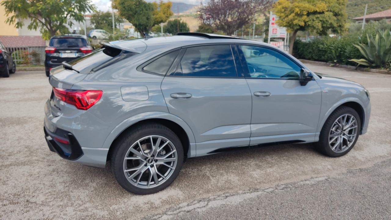 Audi Q3 45 Plug-in Hybrid S Line exclusive Sportback