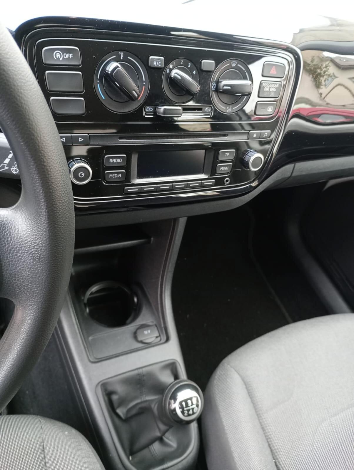 Volkswagen up! 1.0 bluemotion tech