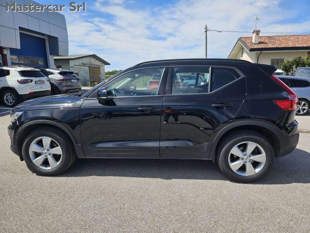 VOLVO XC40 2.0 d3 SUV D3 150cv BUSINESS - FV529SV