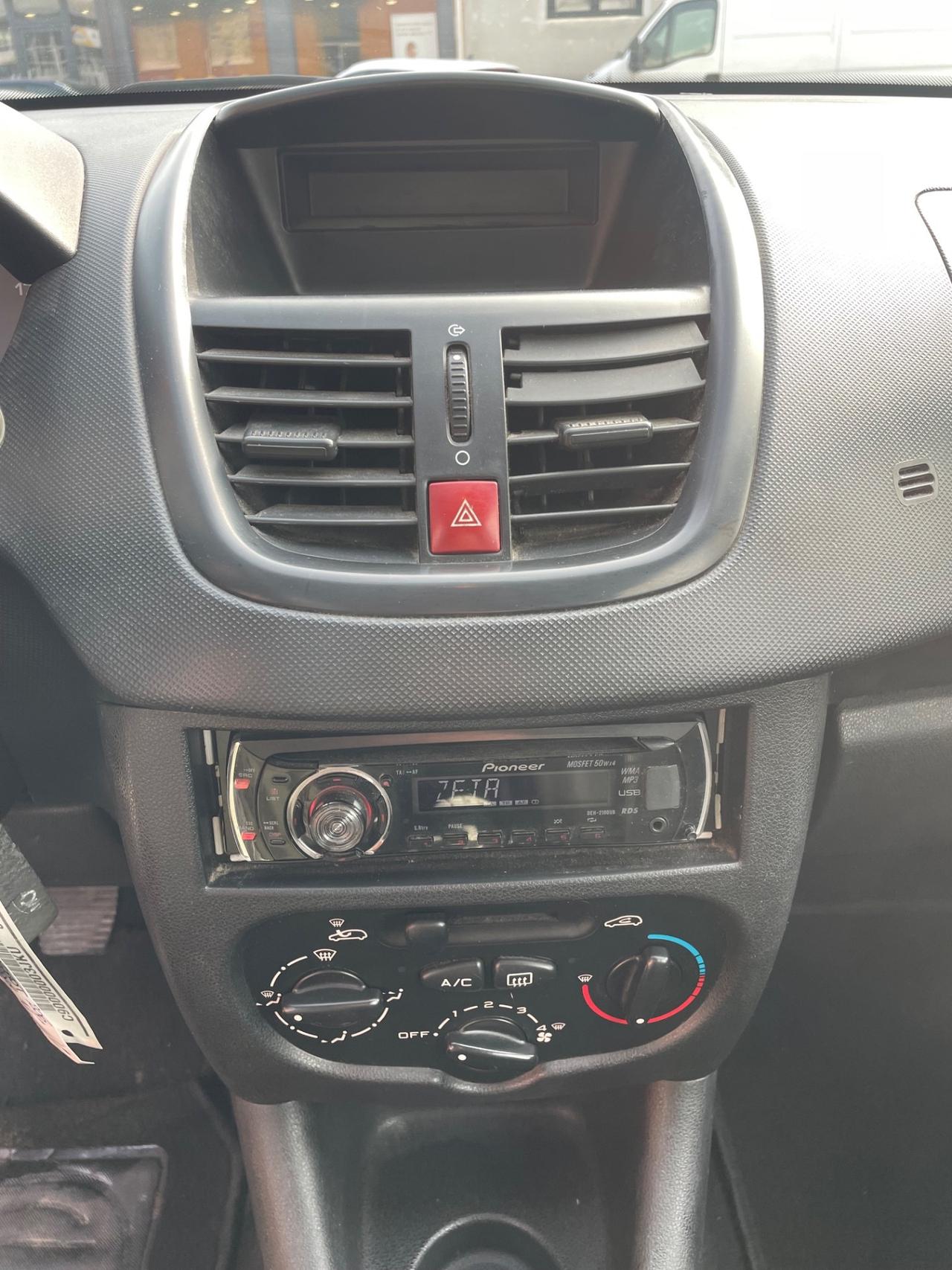 Peugeot 206 Plus 1.1 60CV 5p. ONE Line