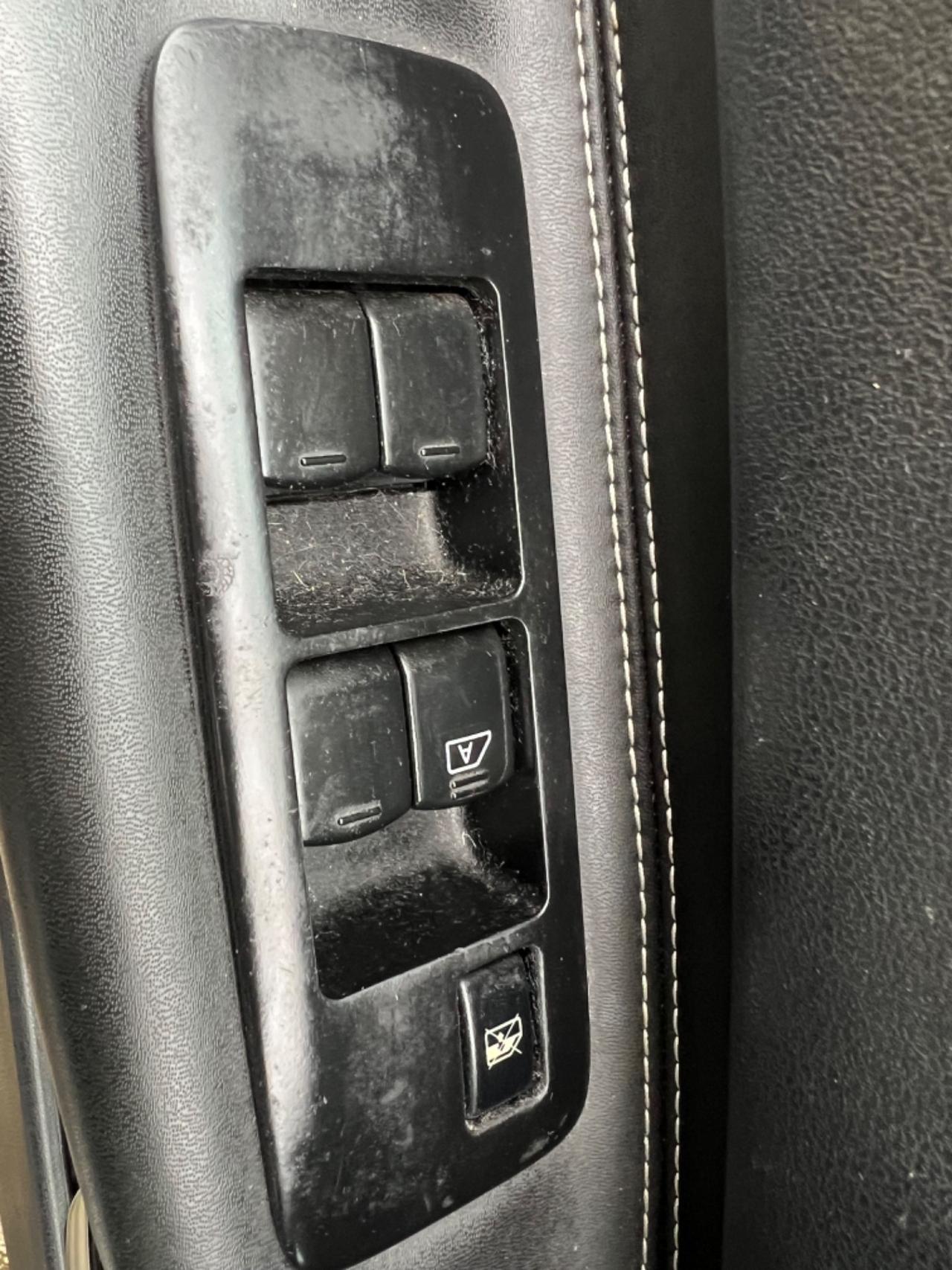 NISSAN QASHQAI 2.0 DIESEL 4X4 7 POSTI FULL OPTIONAL