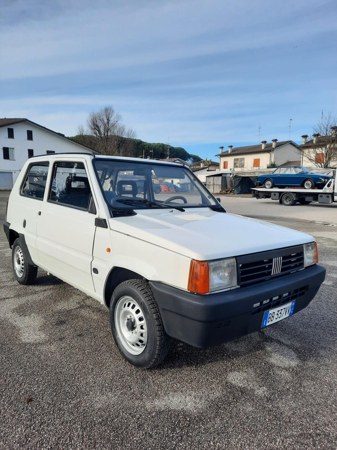 Fiat Panda 900 i.e. cat Young
