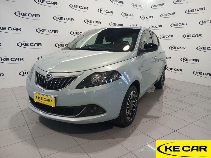 Lancia Ypsilon 1.0 FireFly 70cv Hybrid Platino