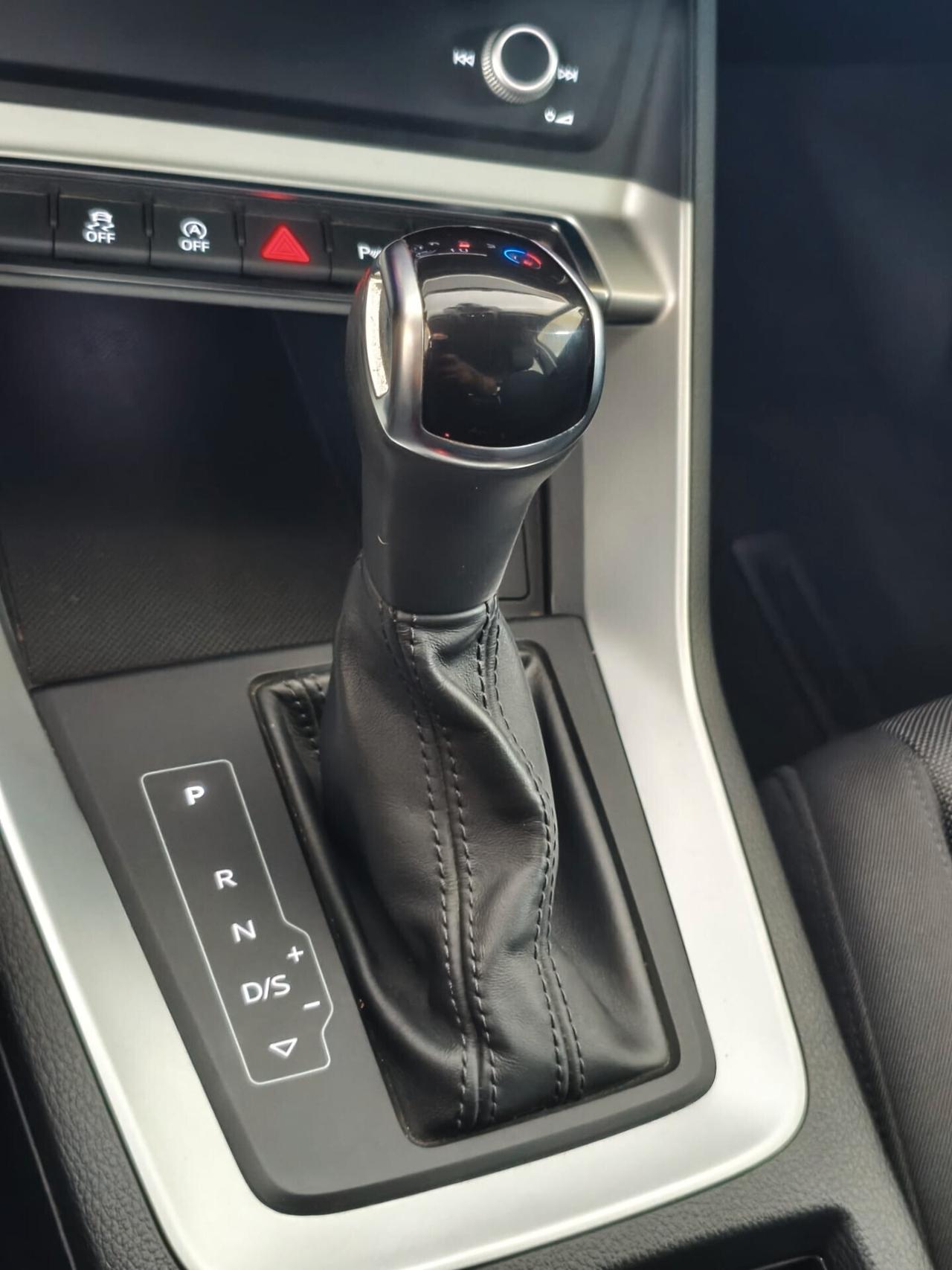 Audi Q3 40 2.0TDI 190CV S-Tronic quattro Bus. 2020