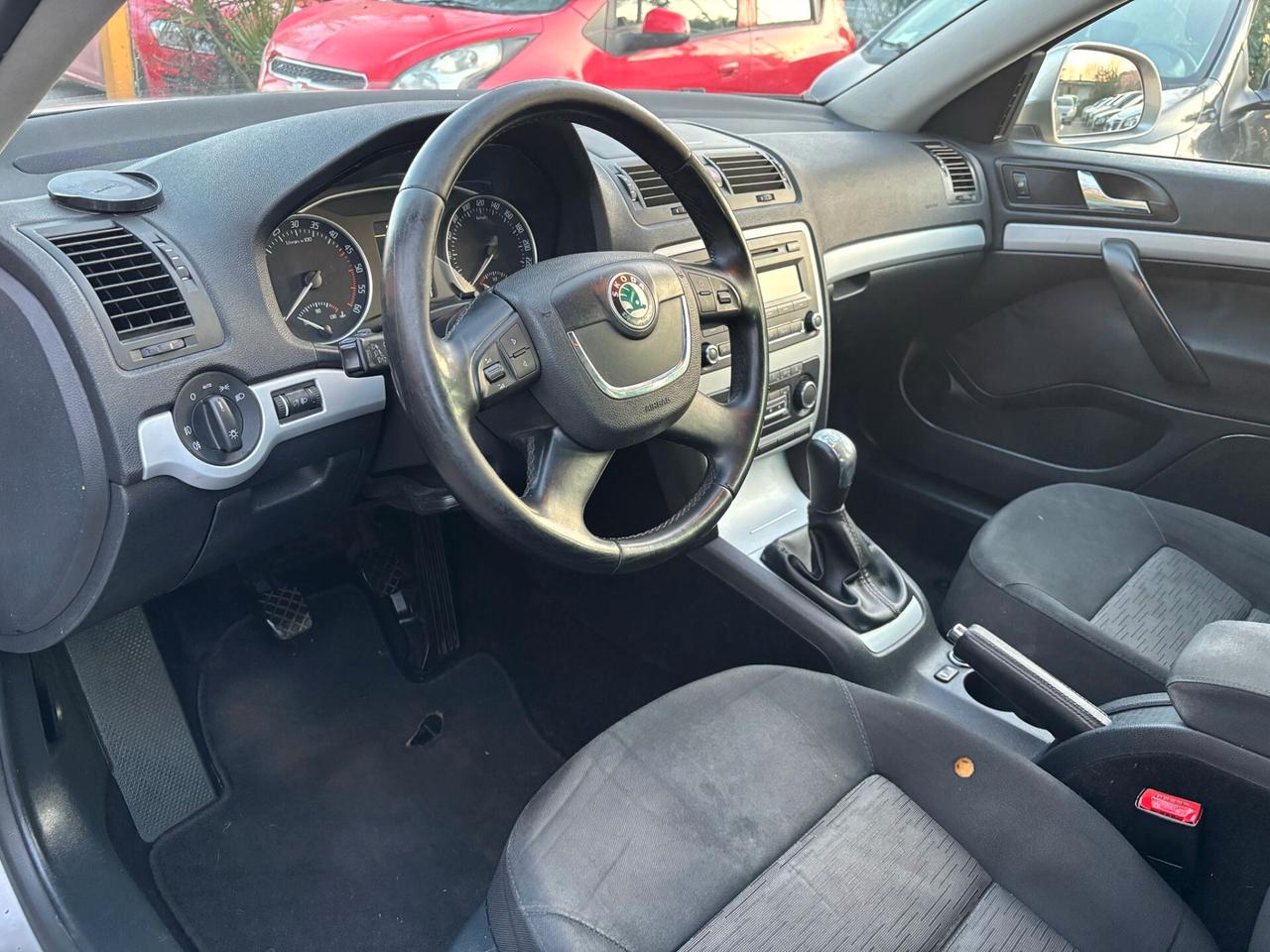 Skoda Octavia 1.6 TDI Wagon OK Neopatentati