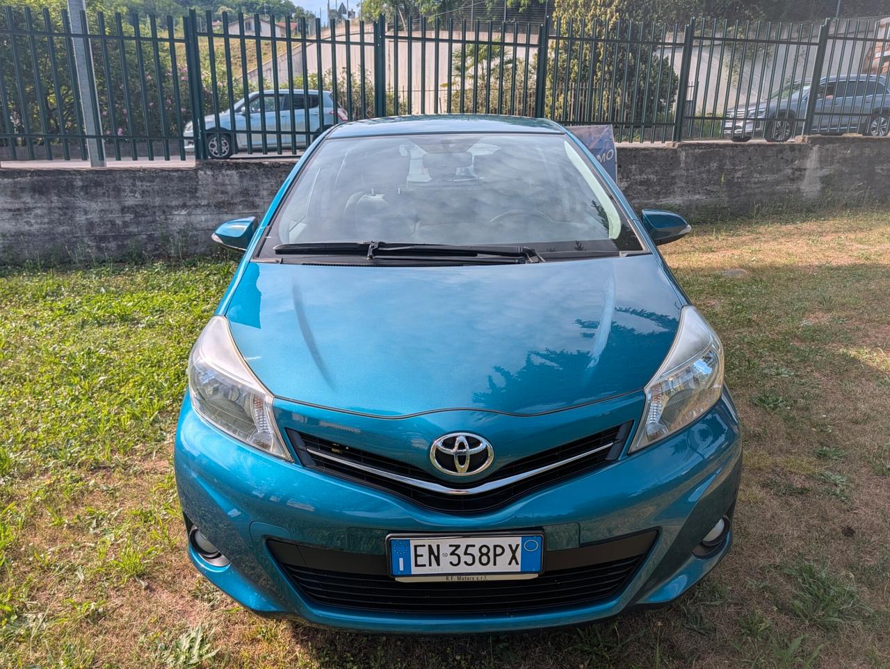 Toyota Yaris 1.0 5 porte Lounge