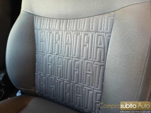 FIAT 500 1.0 Hybrid Red