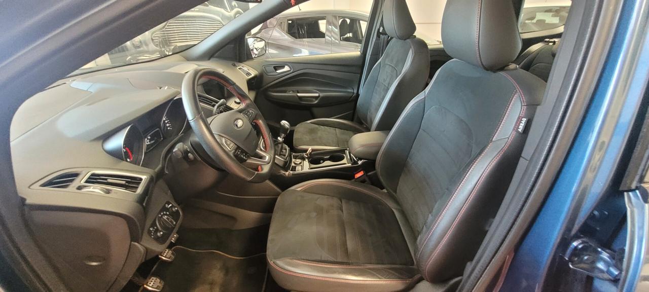Ford Kuga 1.5 TDCI 120 CV S&S 2WD ST-Line