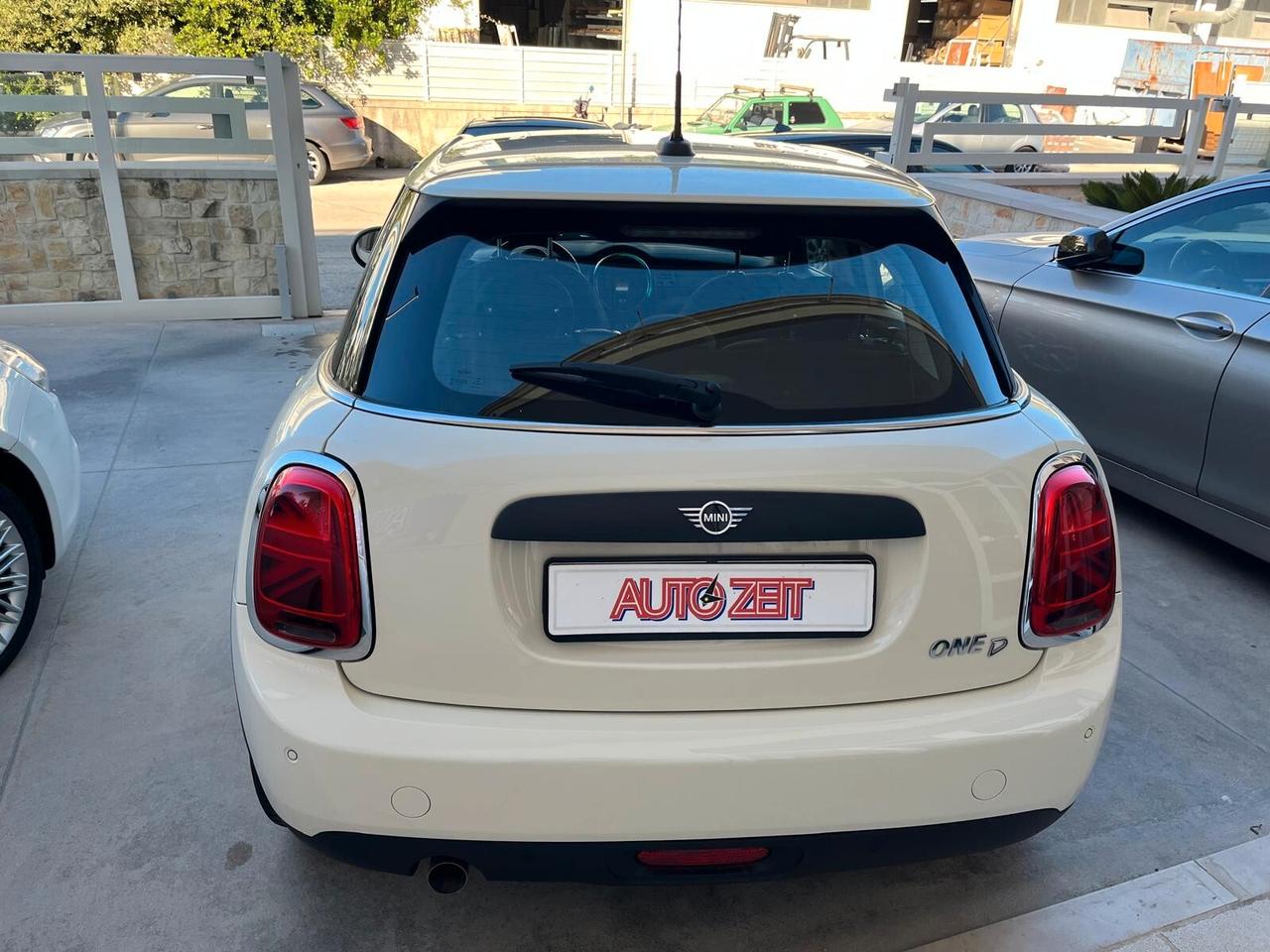 Mini Mini 1.5 One D Business XL