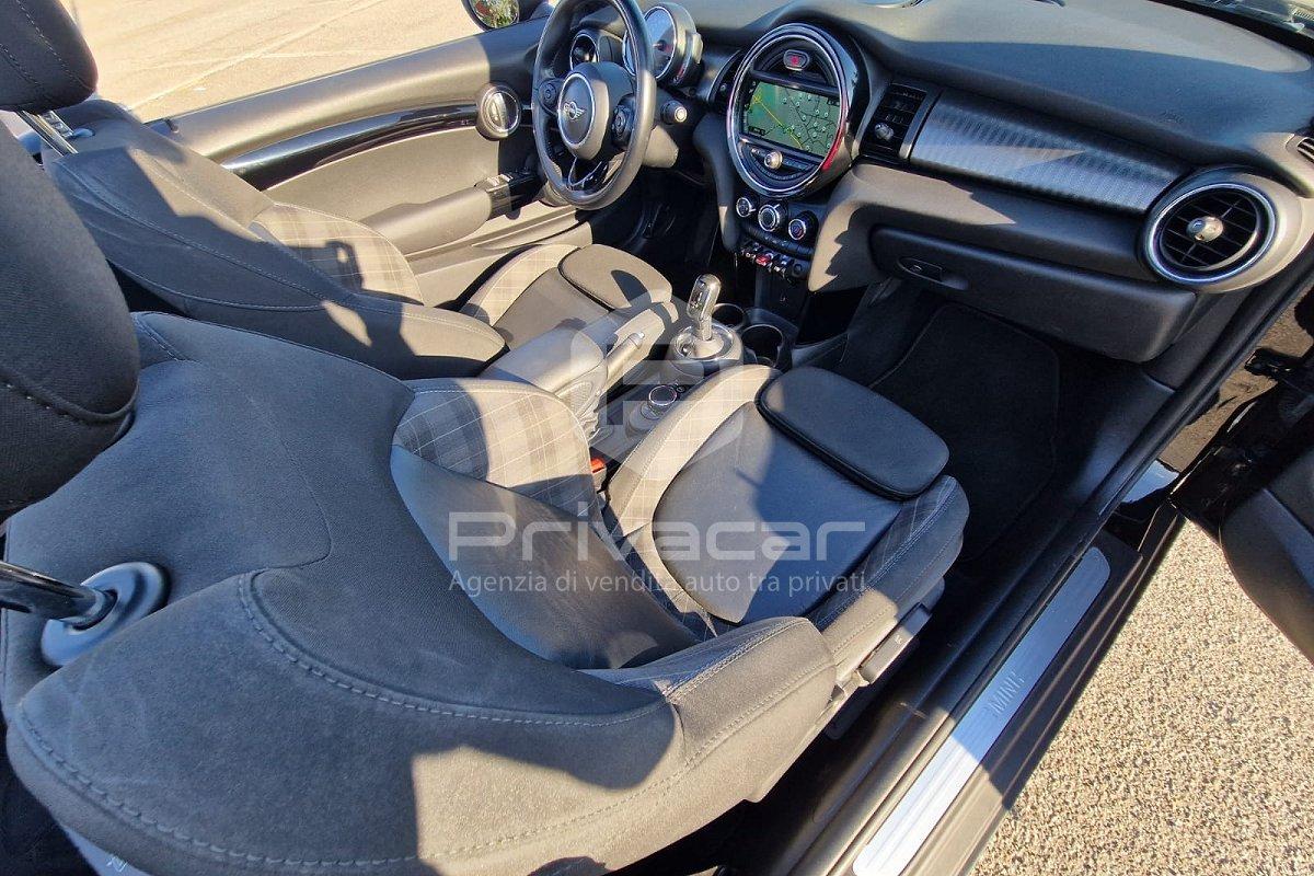 MINI Mini 1.5 Cooper D Cabrio