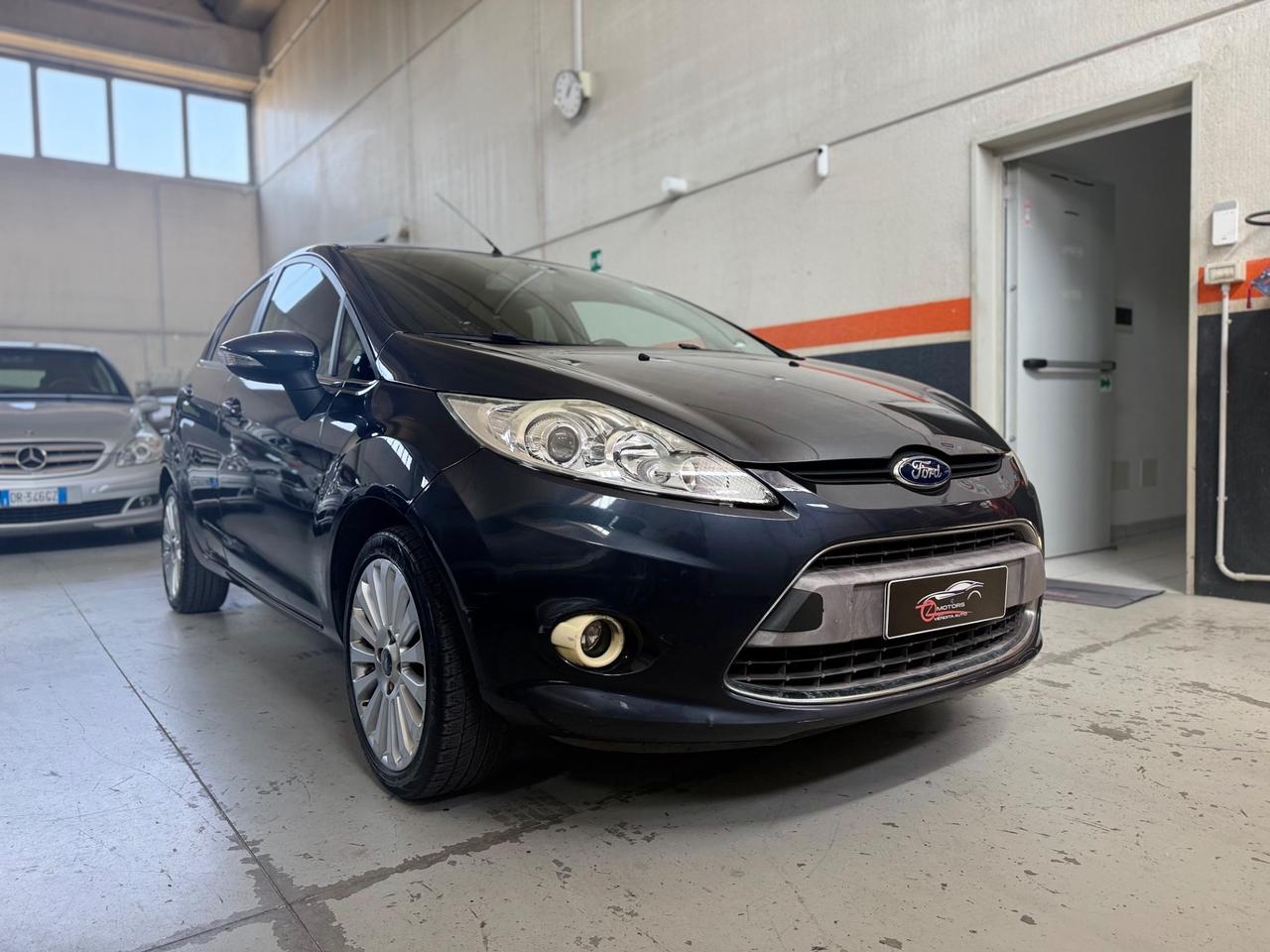 Ford Fiesta 1.2 82 CV 5 porte Titanium NEOPATENTATI