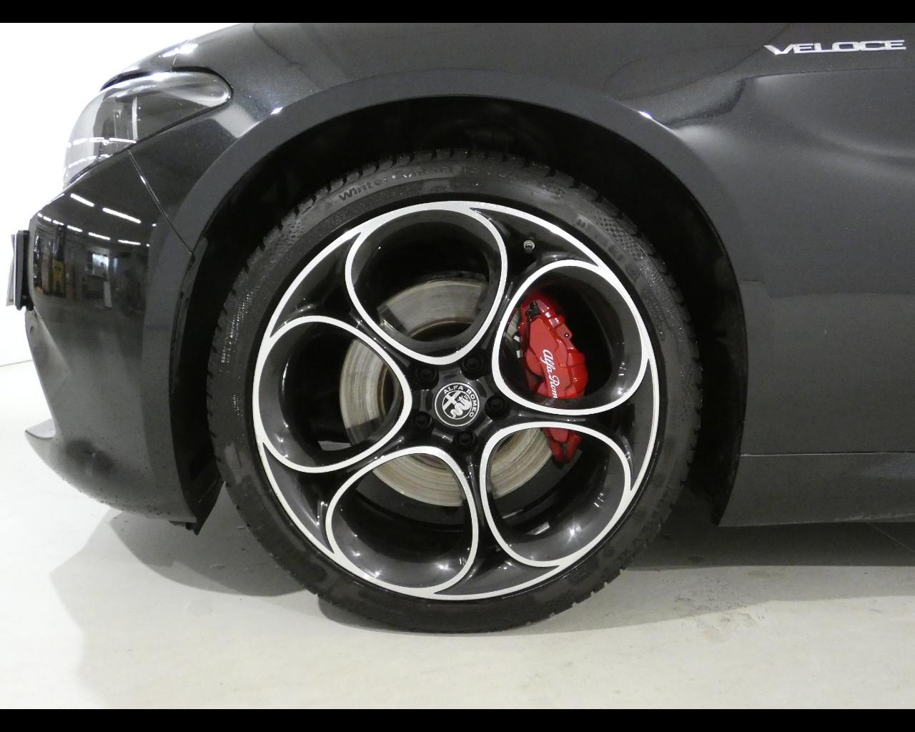 ALFA ROMEO Giulia (2016) - Giulia 2.2 Turbodiesel 210 CV AT8 AWD Q4 Veloce