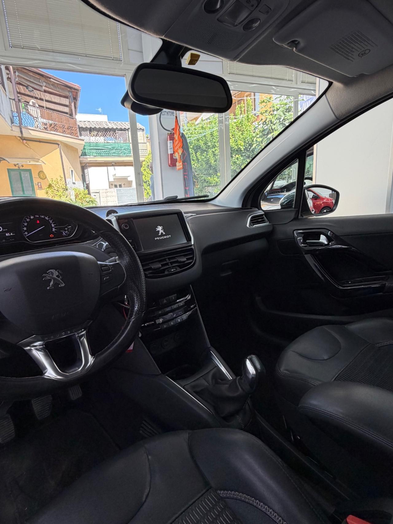 Peugeot 208 1.2 VTi 82 CV 3 porte Allure