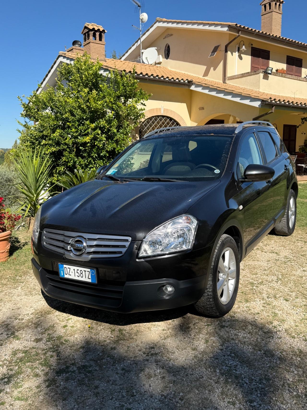 Nissan Qashqai Qashqai+2 2.0 dCi DPF n-tec