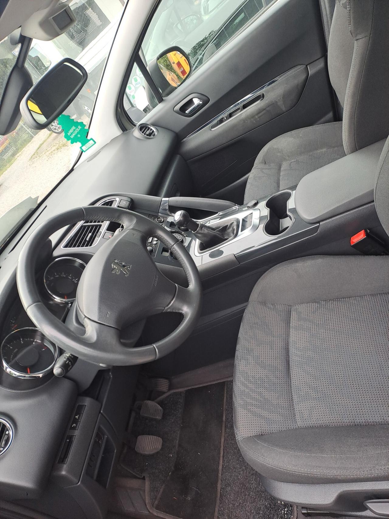 Peugeot 3008 1.6 THP 156CV Active