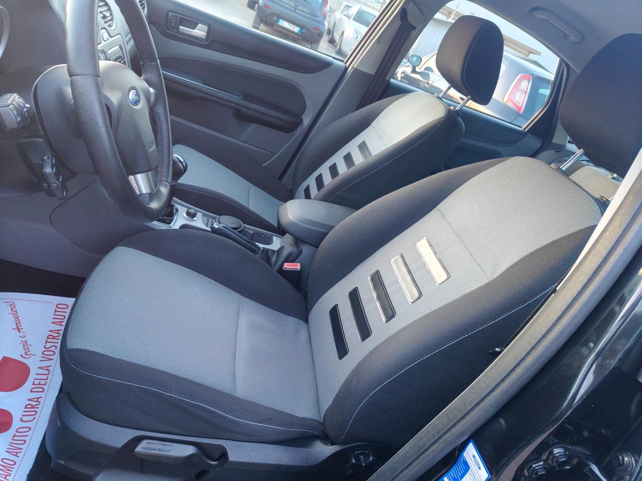 Ford Focus 1.6 TDCi (90CV) 5p. Titanium