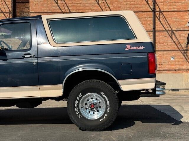 FORD BRONCO XLT EDDIE BAUER EDITION 4x4