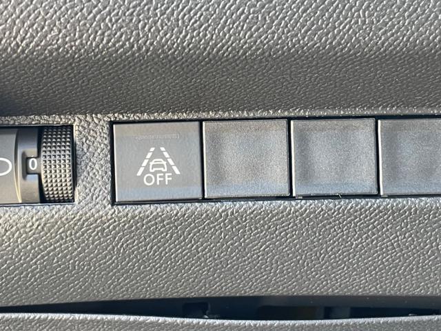 PEUGEOT 2008 PureTech 130 S&S EAT8 Allure Pack