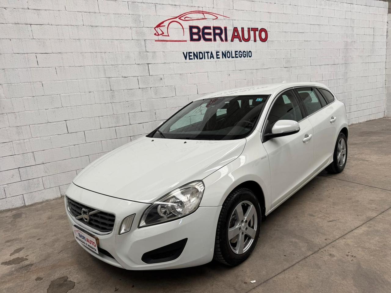 Volvo V60 D2 1.6 S.W perfettamente funzionante