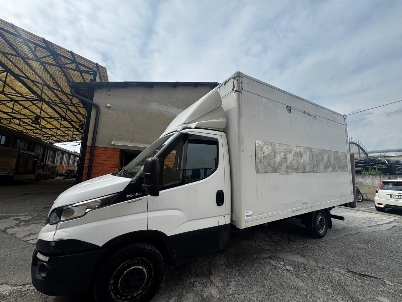 Iveco Daily , 2.3 diesel, 2028