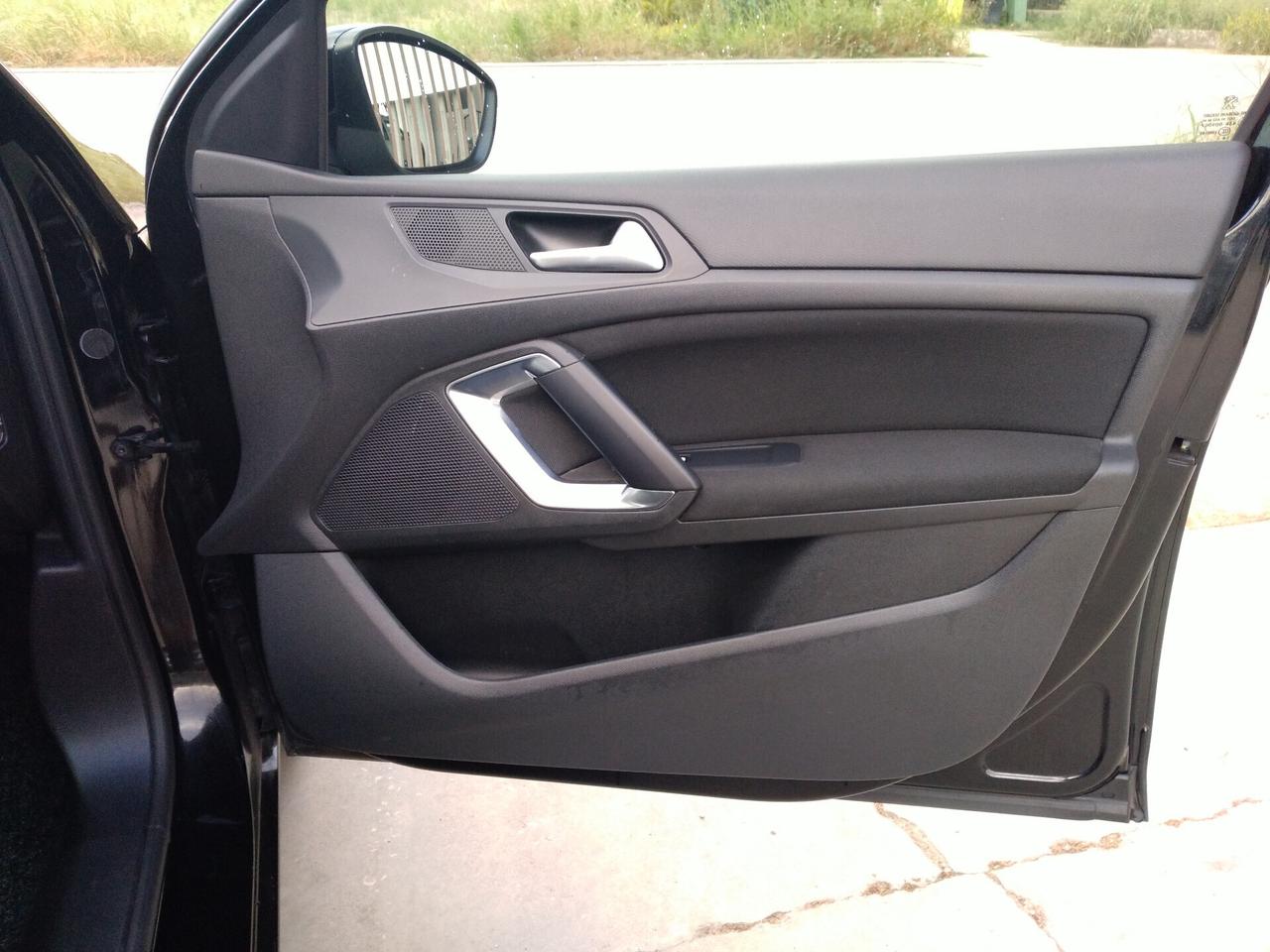 Peugeot 308 BlueHDi 100 S&S SW Business