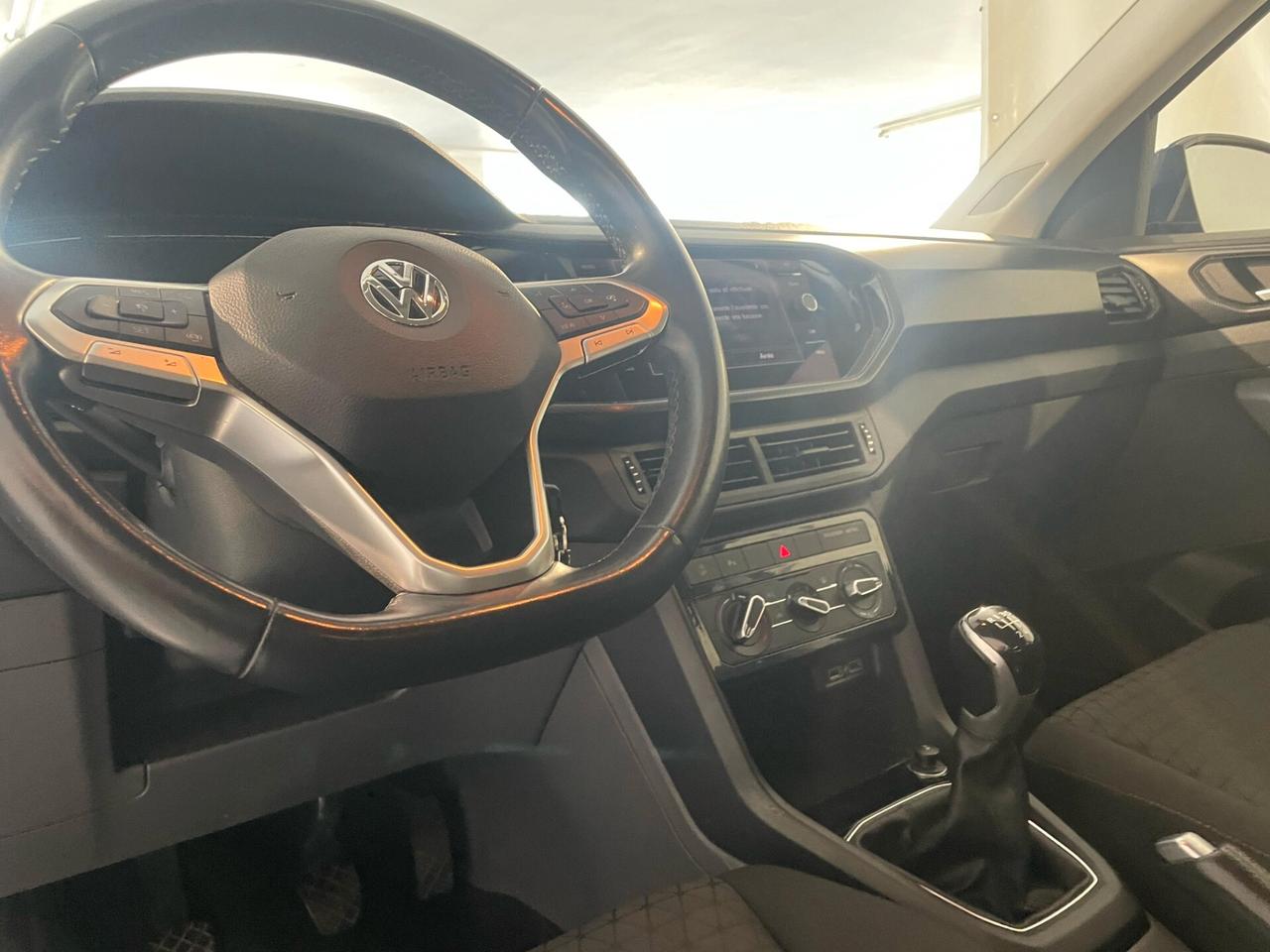 Volkswagen T-Cross 1.0 95CV PRONTA CONSEGNA NEOPATENTATI
