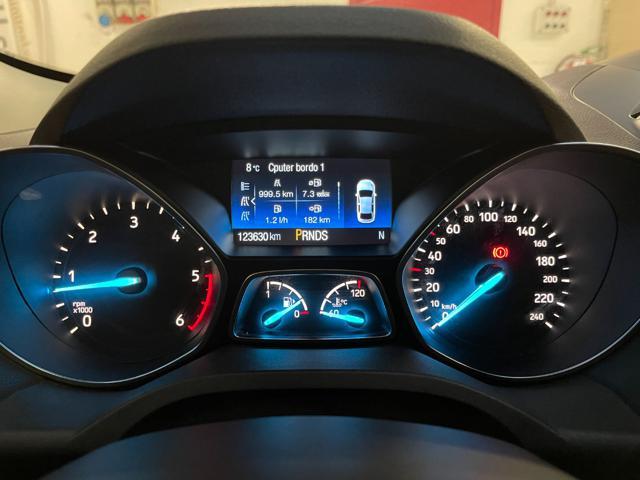 FORD Kuga 2.0 TDCI 150 CV S&S 4WD Powershift Titanium