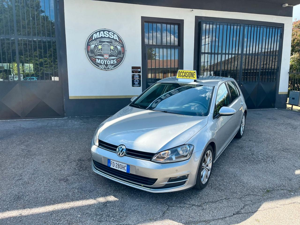 Volkswagen Golf 1.6 TDI 110 CV DSG 5p. HIGHLINE! 24 MESI DI GARANZIA!!