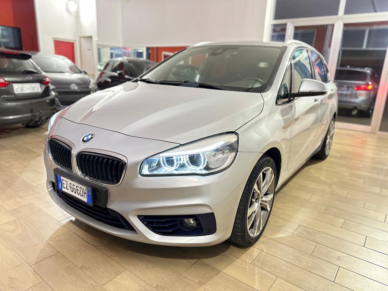 Bmw 218d Active Tourer Sport -2015 LED/18”