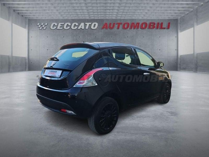 Lancia Ypsilon Ypsilon 1.0 firefly hybrid Silver s&s 70cv