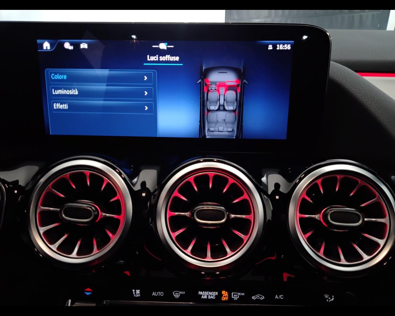 Mercedes-Benz GLA-H247 2023 - GLA 180 d AMG Line Advanced Plus auto