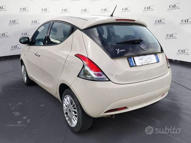 Lancia Ypsilon 1.2 69 CV 5 porte GPL Gold