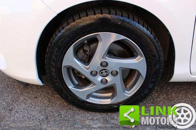 TOYOTA Yaris 1.5 Hybrid 5 porte Active cambio automatico