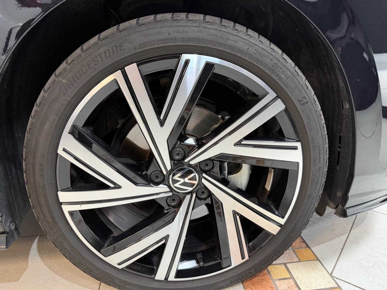 Volkswagen Golf 2.0 TDI 150 CV DSG SCR R-Line