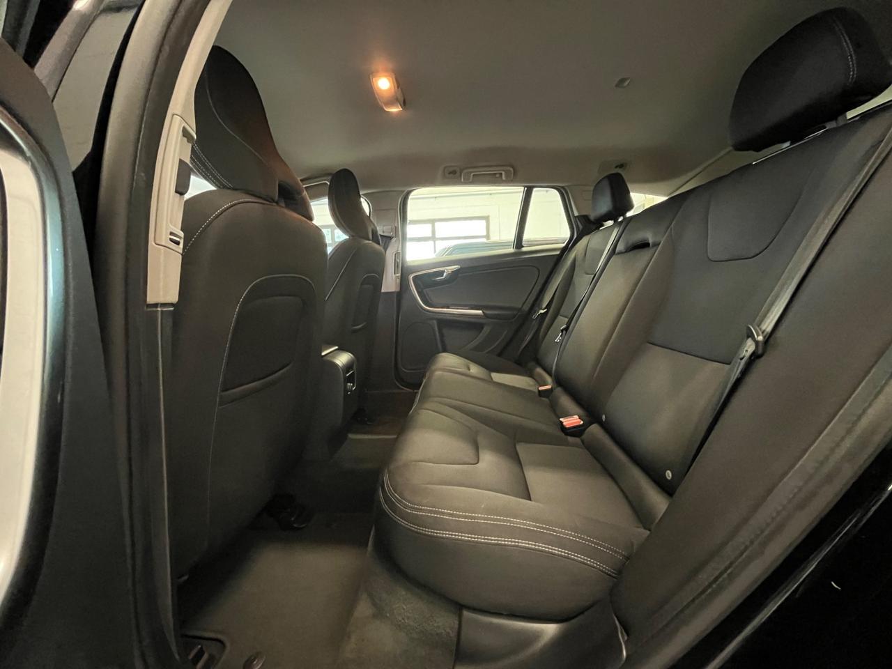 Volvo V60 D2 Geartronic Kinetic