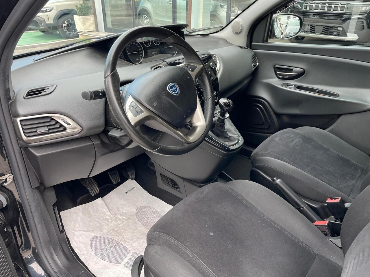 Lancia Ypsilon Ecochic Benz/Metano - Uniprop. - KM Reali