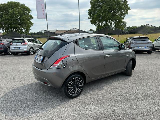 LANCIA Ypsilon 1.0 HYB 5 porte Gold