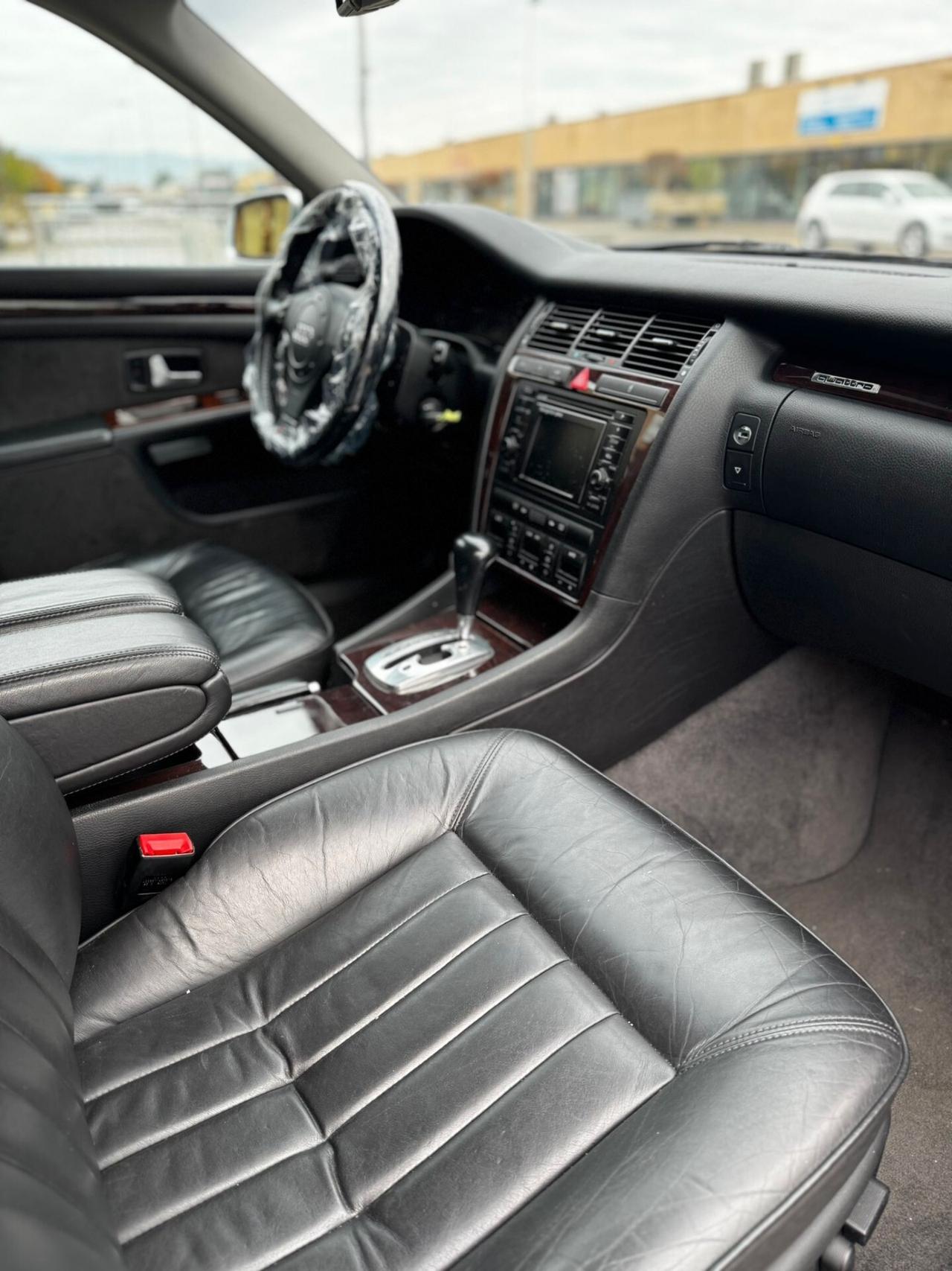 Audi A8 2.5 V6 TDI/180 CV cat quattro Tiptr.