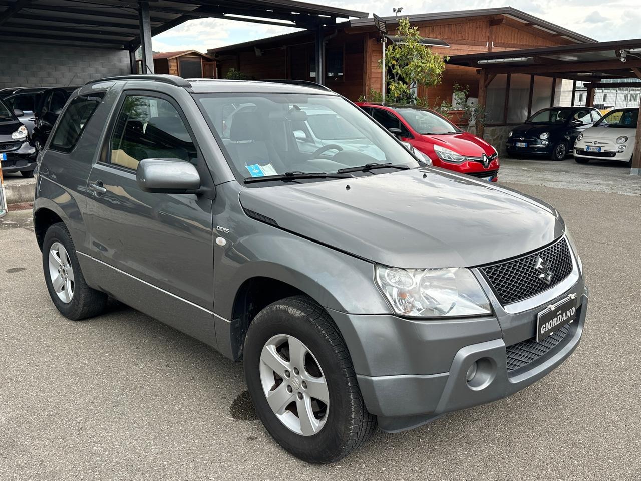 Suzuki Grand Vitara 1.9 3 porte grandinata