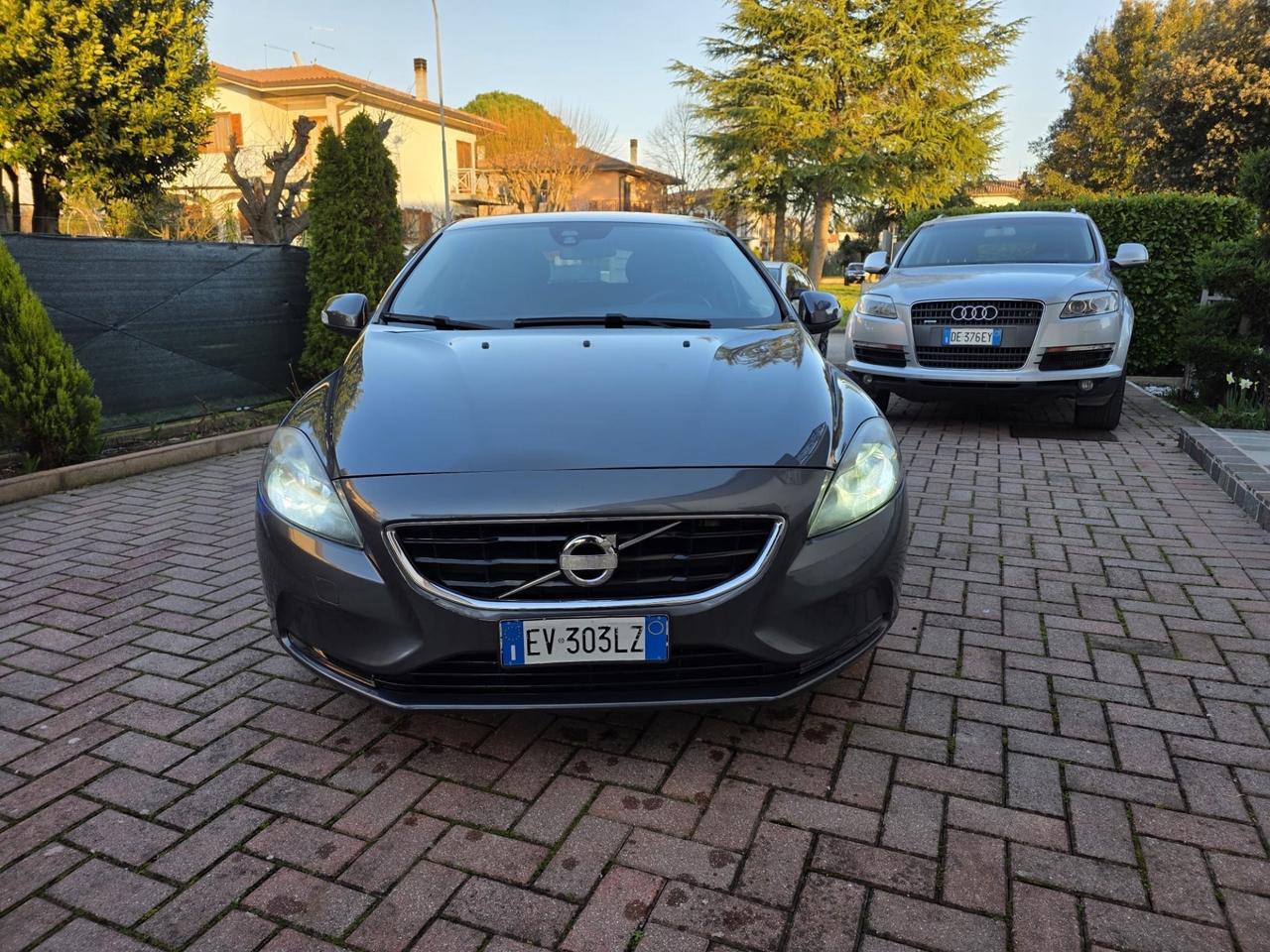 Volvo V40 D2 1.6 Summum