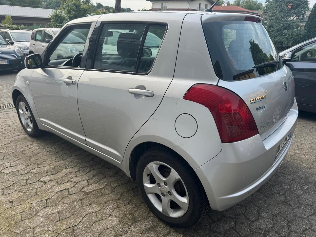 Suzuki Swift 1.3 4x4 5p. GL