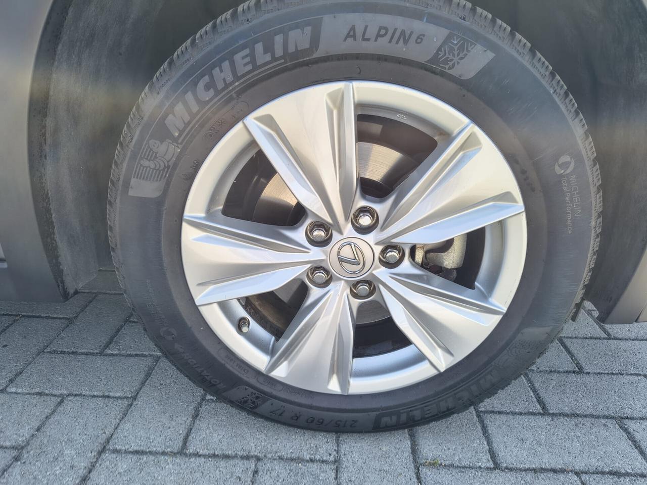 Lexus UX 250H Hybrid Business