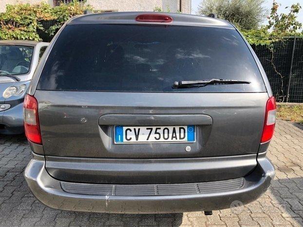 Chrysler Voyager VENDIAMO COME PEZZI DI RICAMBIO