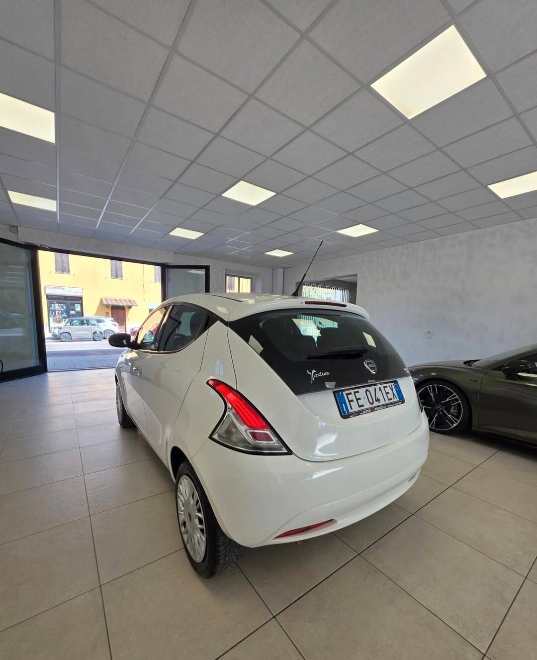 Lancia Ypsilon 1.2 69 CV 5 porte GPL Ecochic Gold