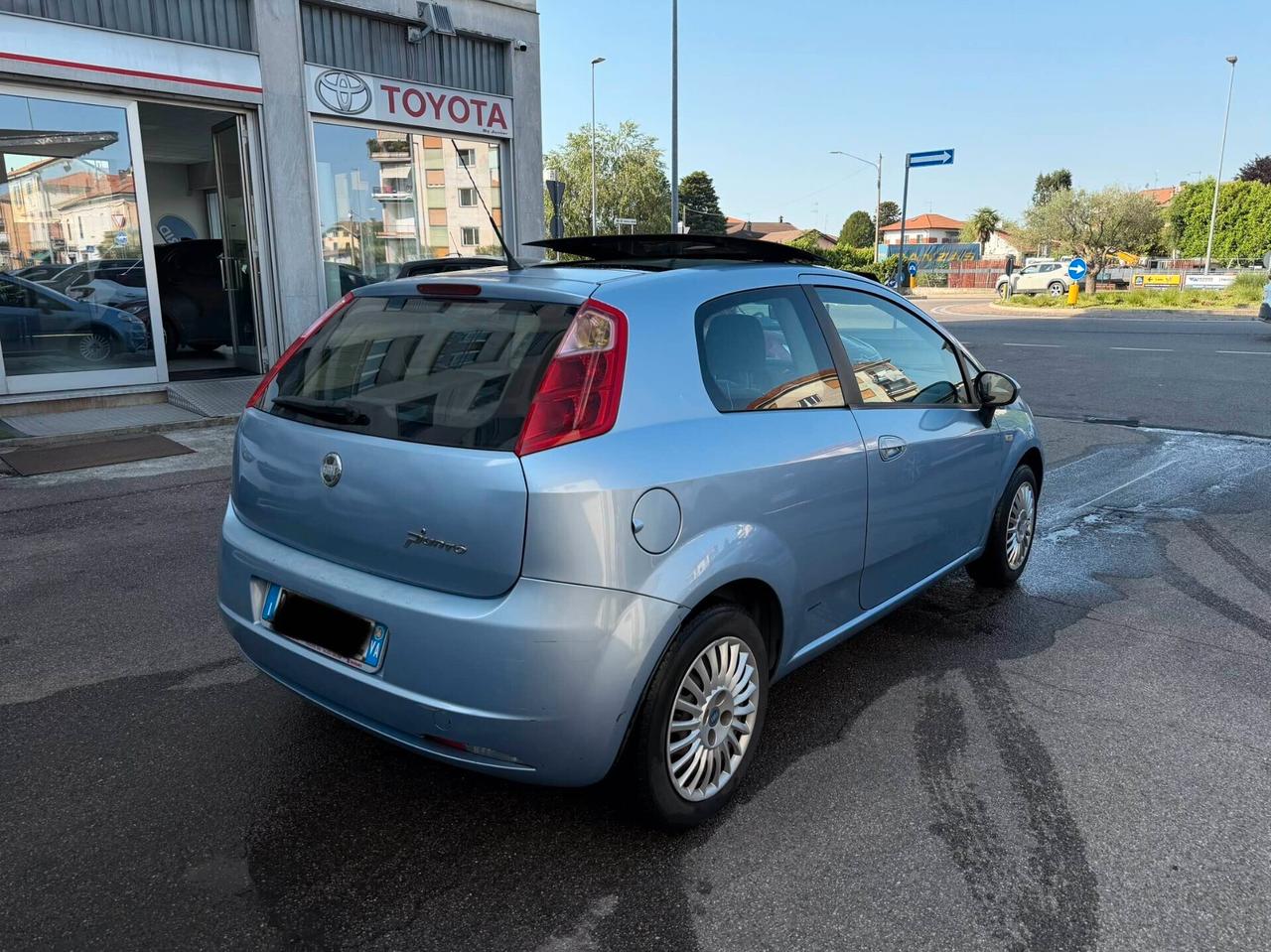 Fiat Grande Punto 1.4 Active NEOPATENTATI