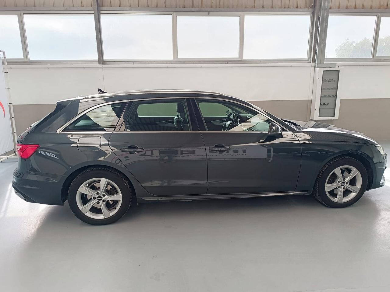 Audi A4 Avant 35 TDI/163 CV S tronic Business Advanced