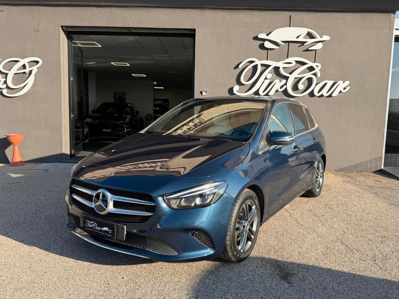 MERCEDES-BENZ CLASSE B180 SPORT 1.5 116CV PELLE NAVI CAM ANNO 2020