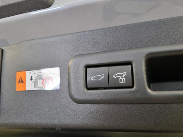 LEXUS LBX Hybrid 4WD Emotion