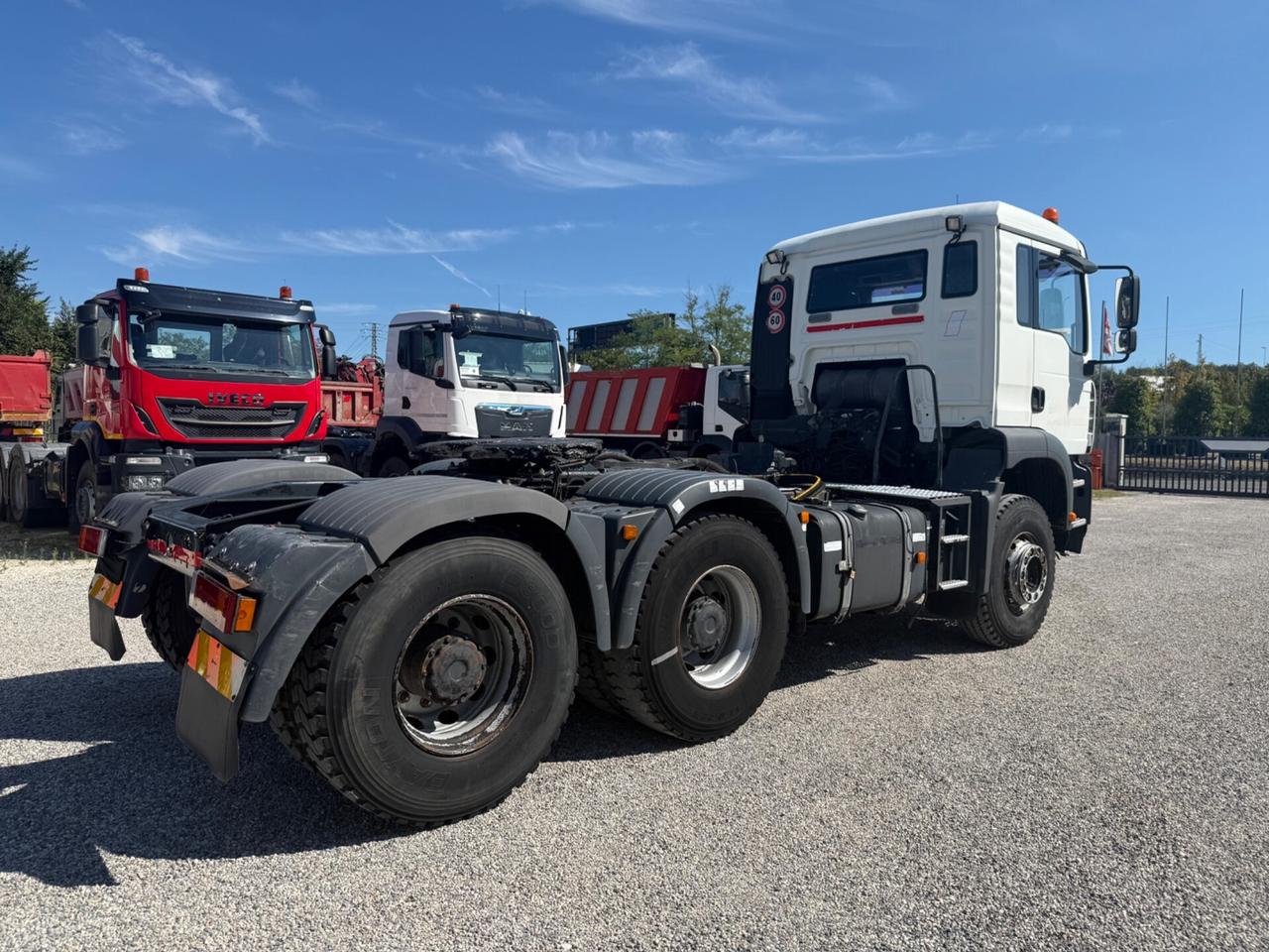 MAN 33.480 TGA trattore mezzo d'opera 6x4 imp.ribaltabile