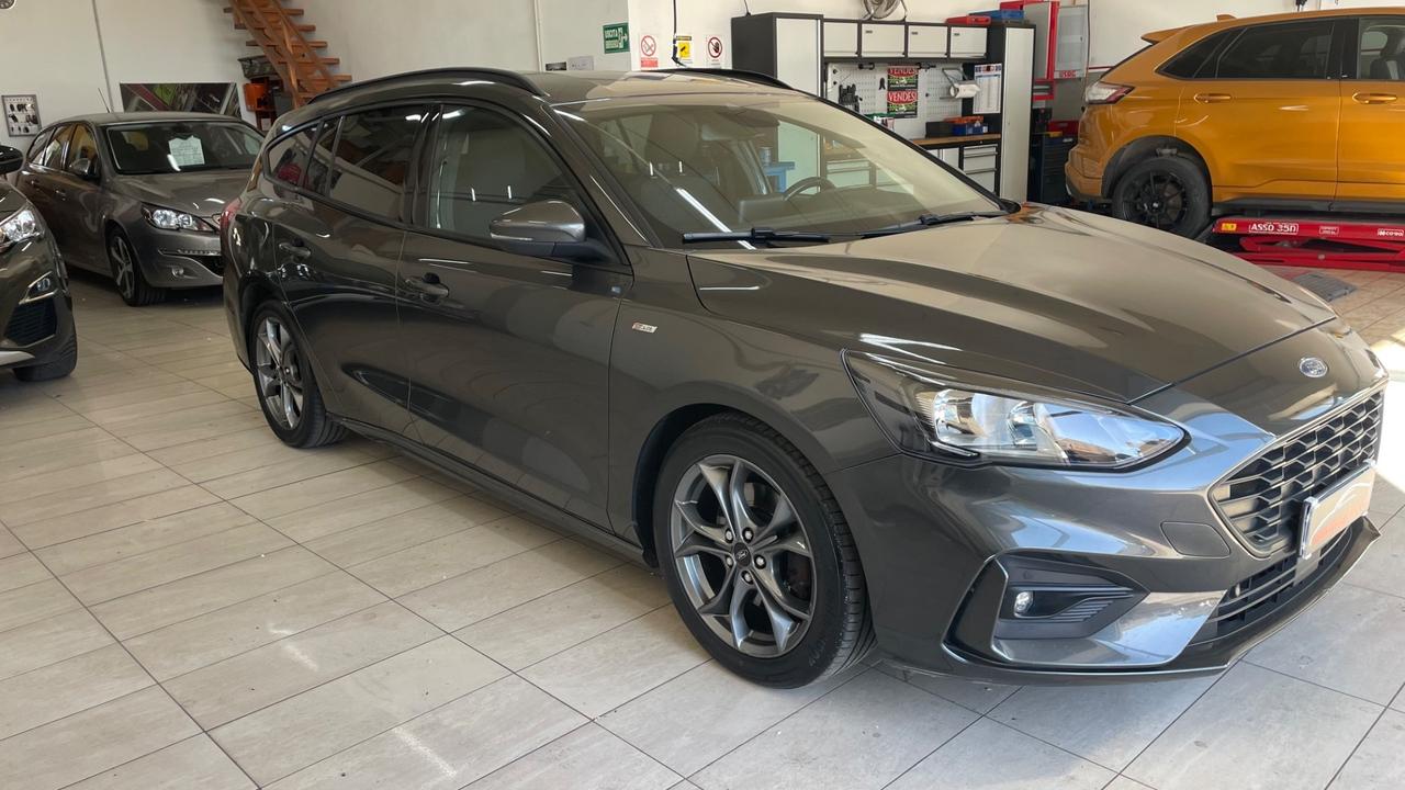 Ford Focus 1.5 TDCi 120 CV ST Line GANCIO TRAINO